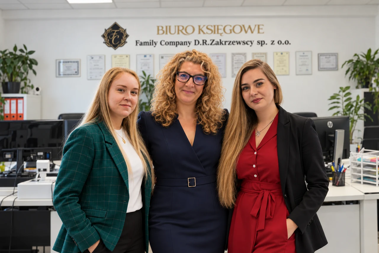 Dorota Zakrzewska z Klaudią i Martą w biurze Family Company w Nadarzynie